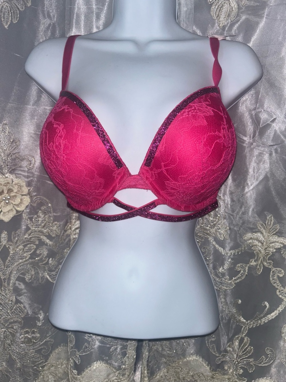 Victoria's Secret Fuchsia Lace Push-Up Bra with Strappy Accent
